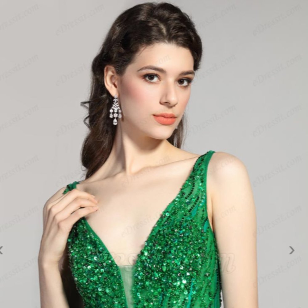 Green V-Cut Beaded Shiny Layers Party Cake Dress - Like New